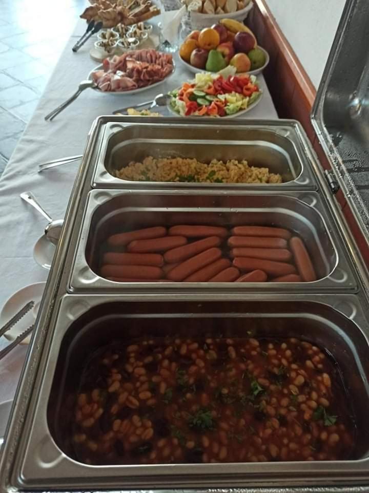 Restaurace A Penzion Garnet Olomouc Eksteriør bilde